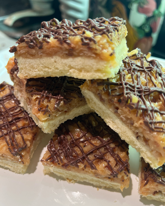 Everyone’s Favorite Girl Scout Cookie Bar (Samoa)
