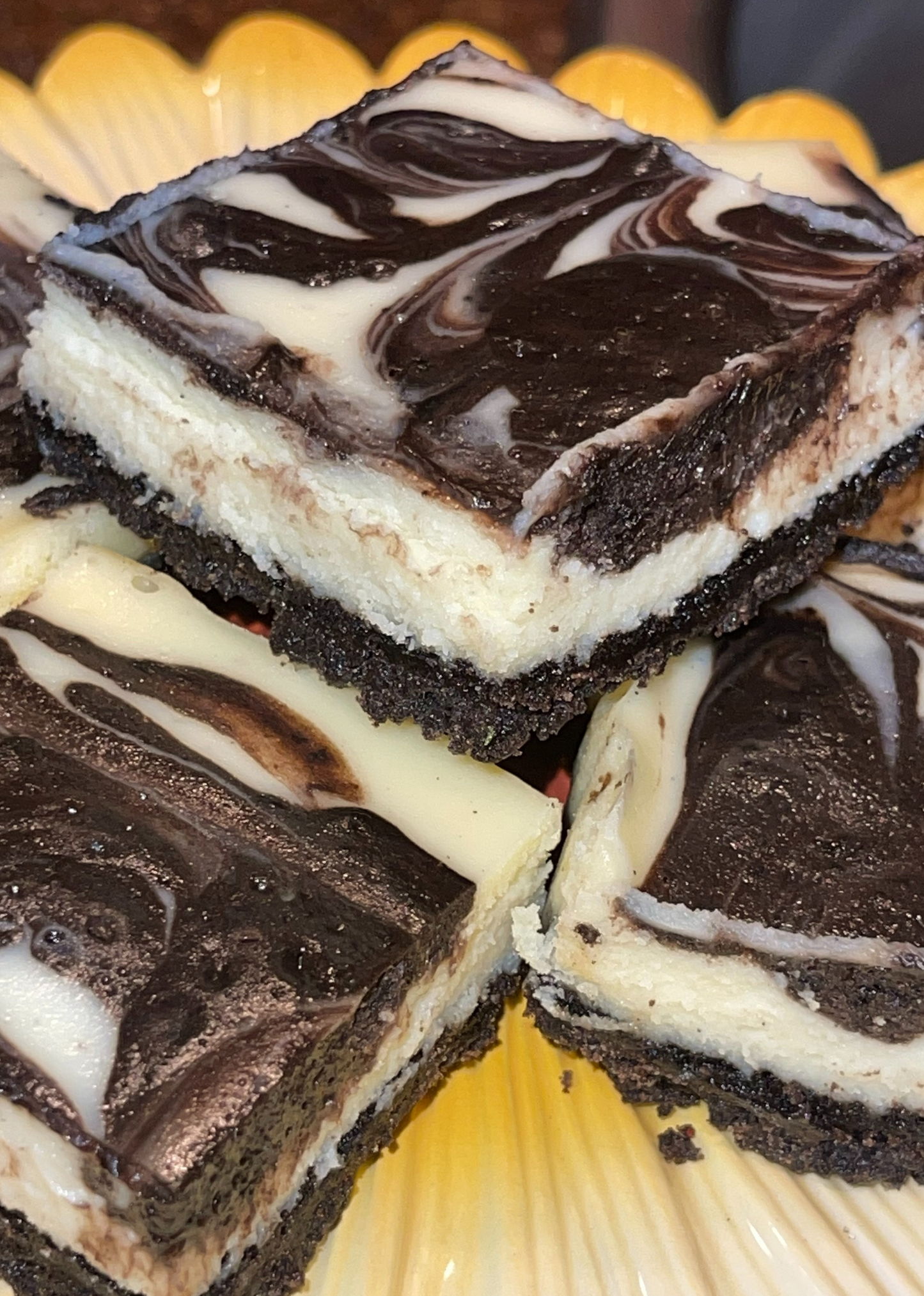 Cookies & Cream Cheesecake Bars