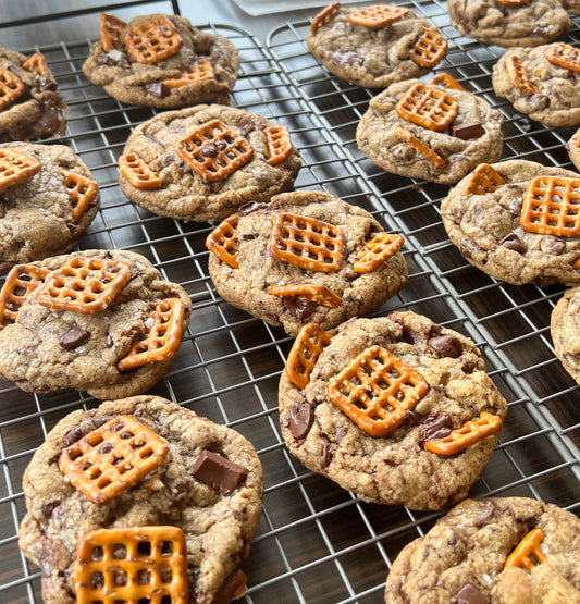 Twisted Caramel Crunch Cookie