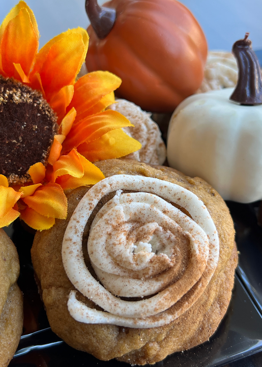 Pumpkin Cinnamon Roll Cookie